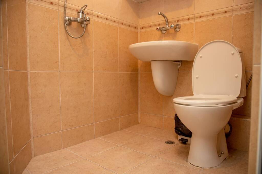 Convenient 1-Bedroom Flat Next To Harmanite Beach Sozopol Bagian luar foto