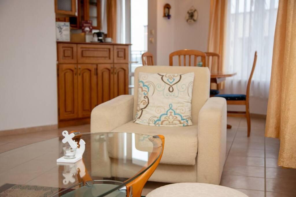 Convenient 1-Bedroom Flat Next To Harmanite Beach Sozopol Bagian luar foto