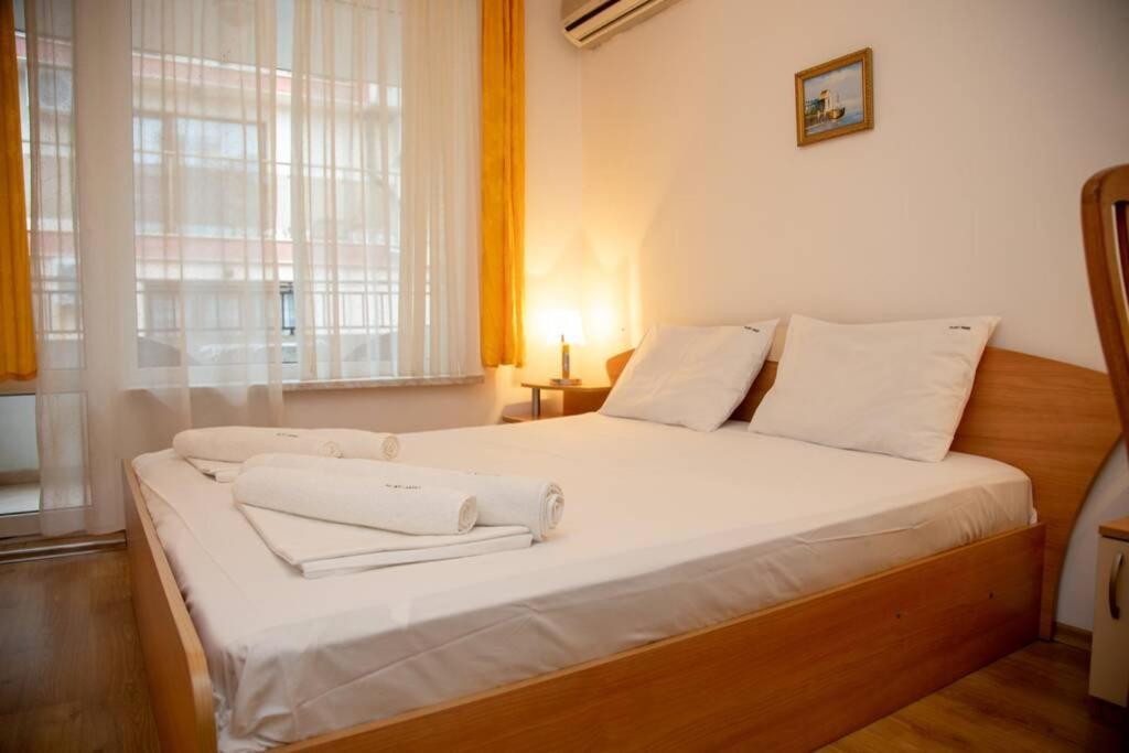 Convenient 1-Bedroom Flat Next To Harmanite Beach Sozopol Bagian luar foto